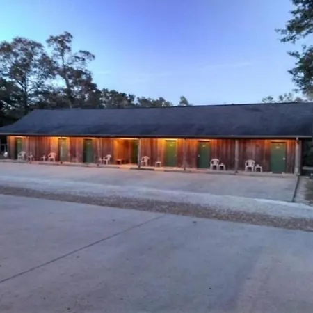 Whispering Creek Lodging & Rv Resort